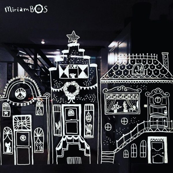 Украшение окон меловым маркером