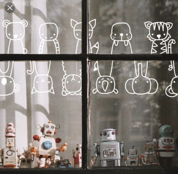 Рисунки на окнах меловым маркером