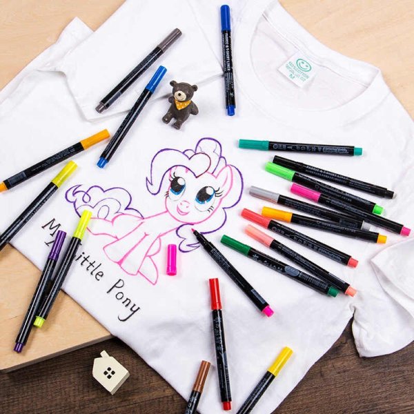 Рисунки перманентным маркером черным