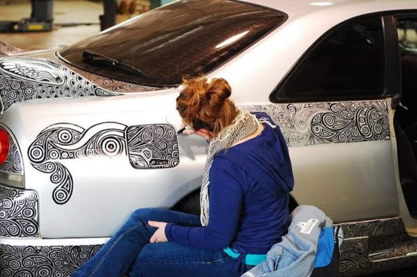 Авто разрисованное маркером