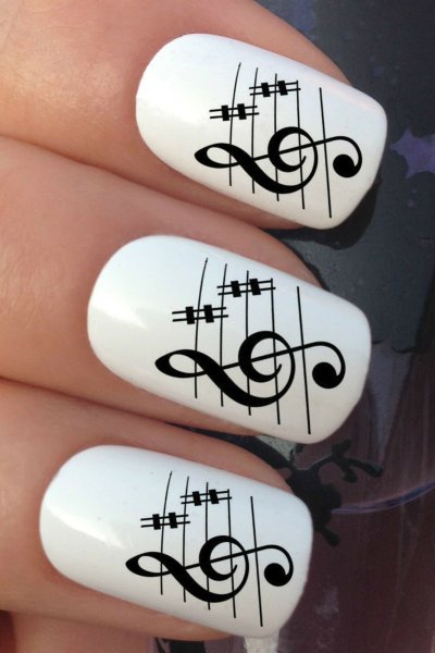 Маникюр с музыкальной тематикой