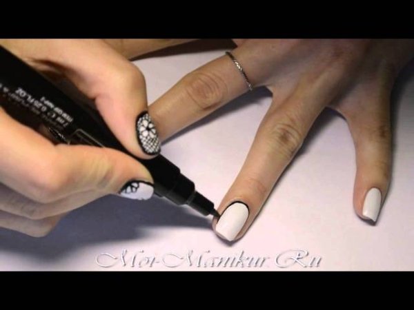 Ногти черным маркером