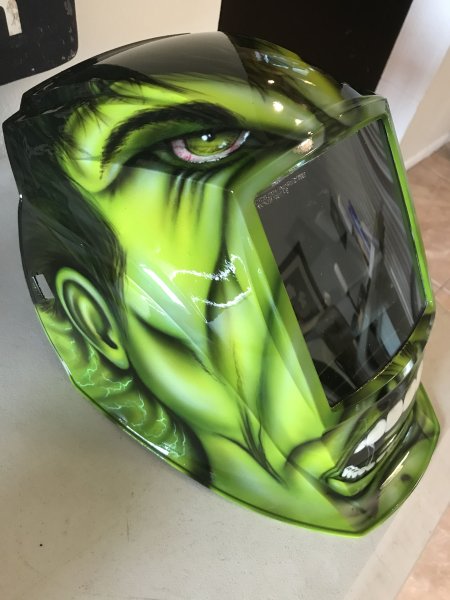 Халк в шлеме