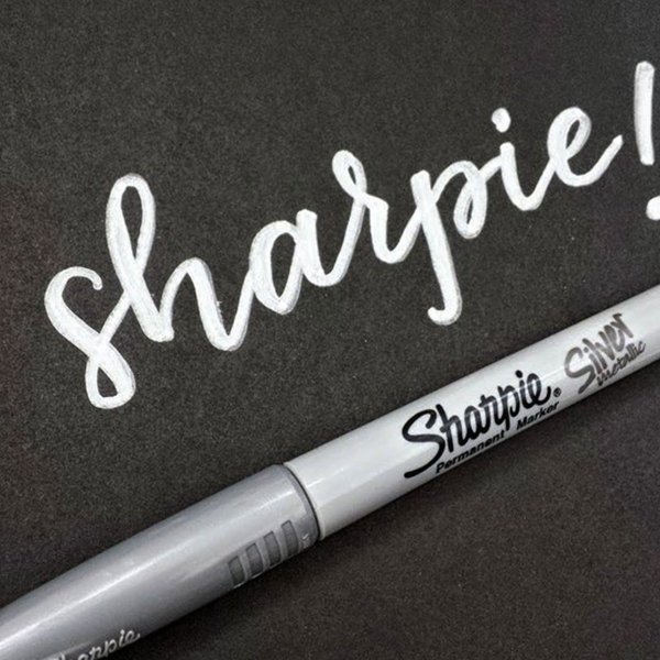 Серебристый маркер для бумаги