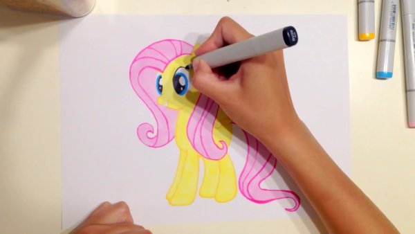 Пони арт на бумаге