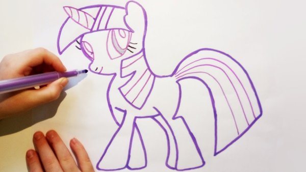 Рисунки пони фломастерами