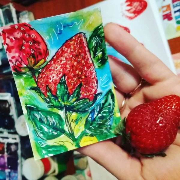 Клубника акварелью