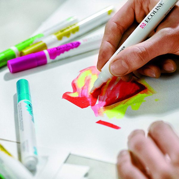 Акварель и фломастеры