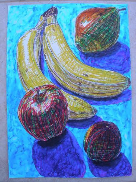 Декоративный натюрморт цветными карандашами