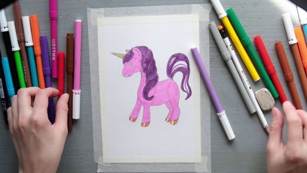Единорог фломастерами