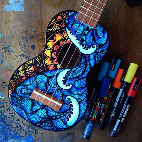 Разукрашенные гитары