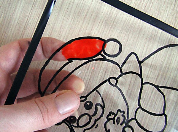 Лепка на стекле пластилином