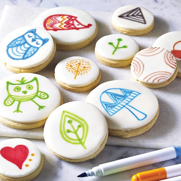 Украшение пищевыми фломастерами