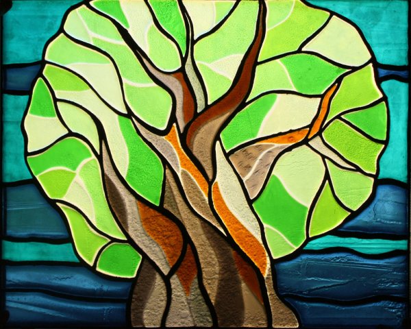 Дерево в витражной технике