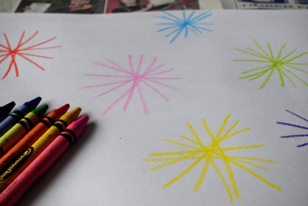 Салют карандашом