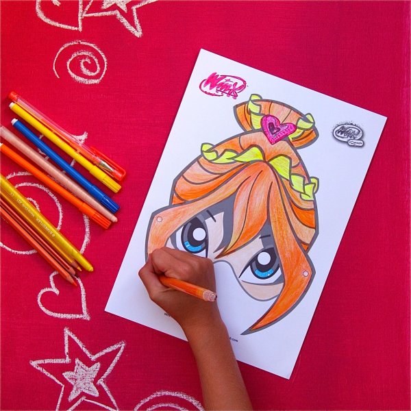 Маска Винкс Блум