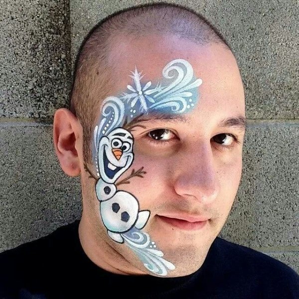 Раскрашивание лица на Хэллоуин