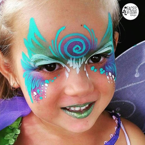 Разрисовать маску для лица