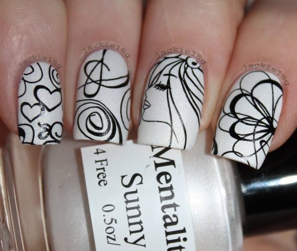 Рисование маркером на ногтях