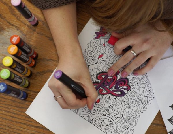 Художник которые рисуют маркирами