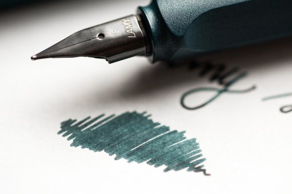 Перо для рисования чернилами