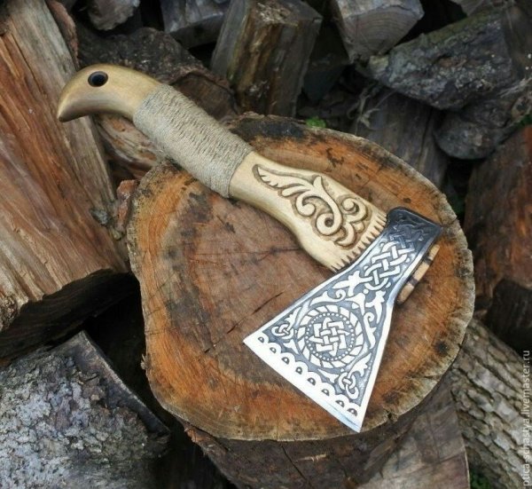 Выжигание на топорище