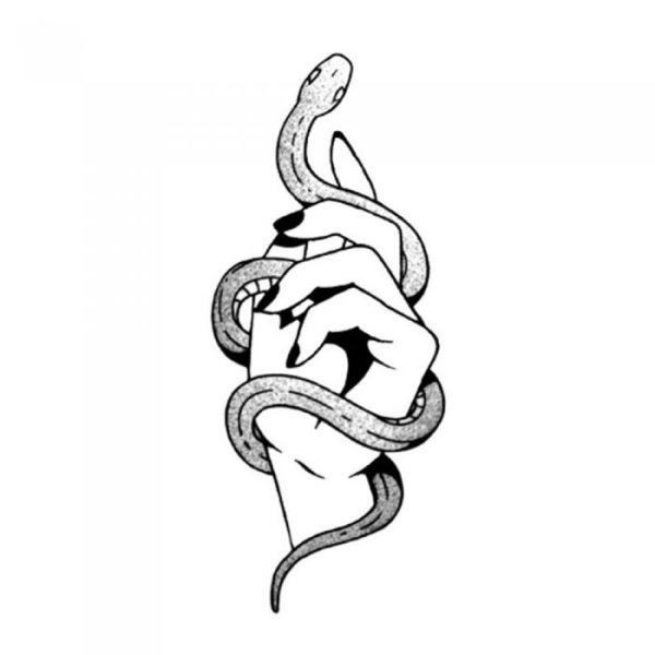 Тату змеи черно белое