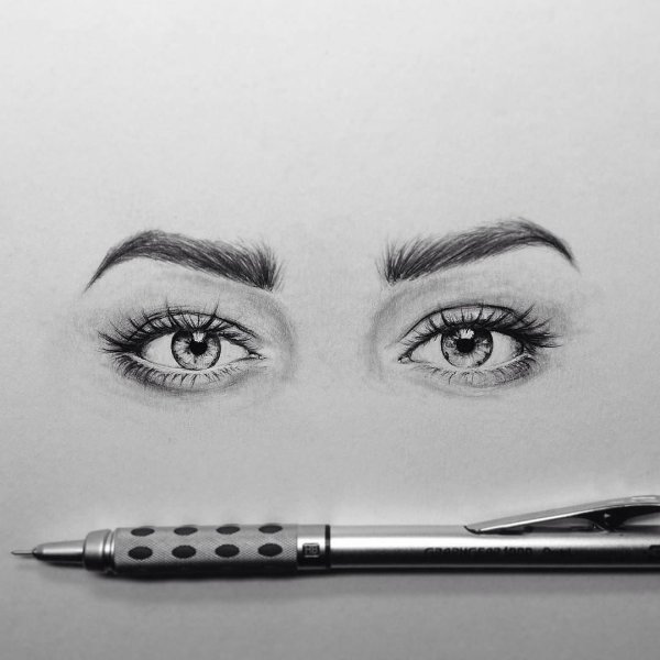 Глаз черной ручкой