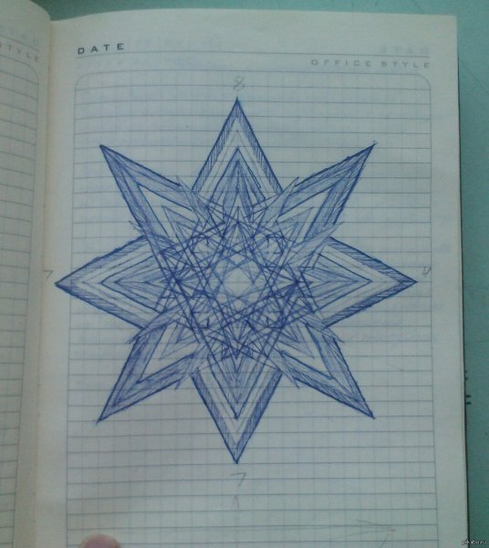 Звезда в тетради в клетку