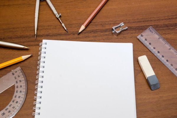 Линейка карандаш бумага