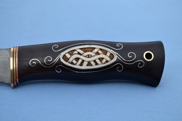 Узор на ручке ножа