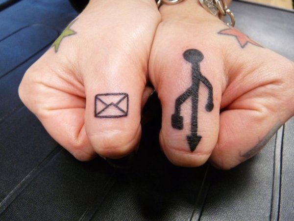 Тату на руке легкие мужские ручкой