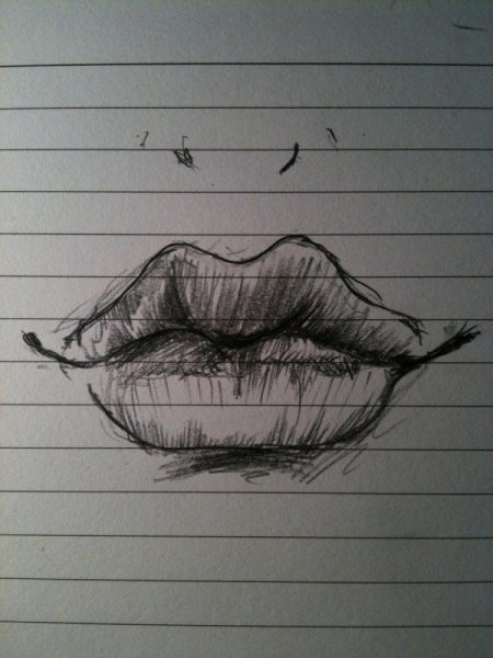 Губы чёрной ручкой