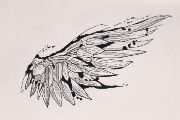 Тату Крылья в стиле Графика