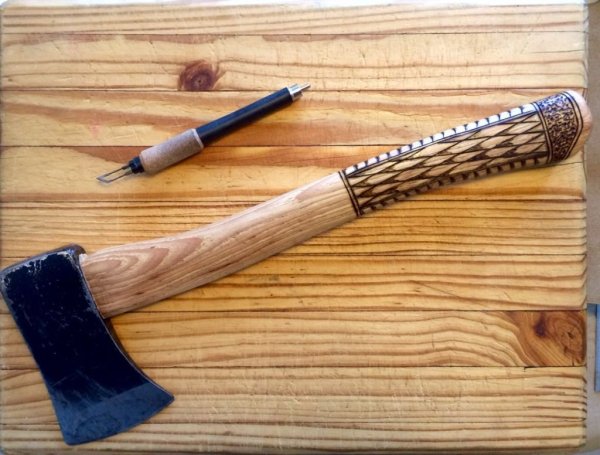 Топор для резьбы по дереву