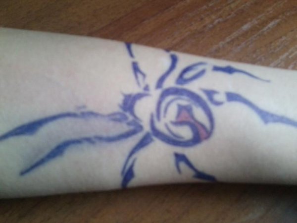 Тату на руке ручкой для мальчиков