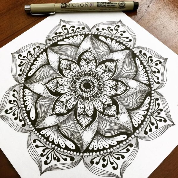 Мандала Зентангл и дудлинг