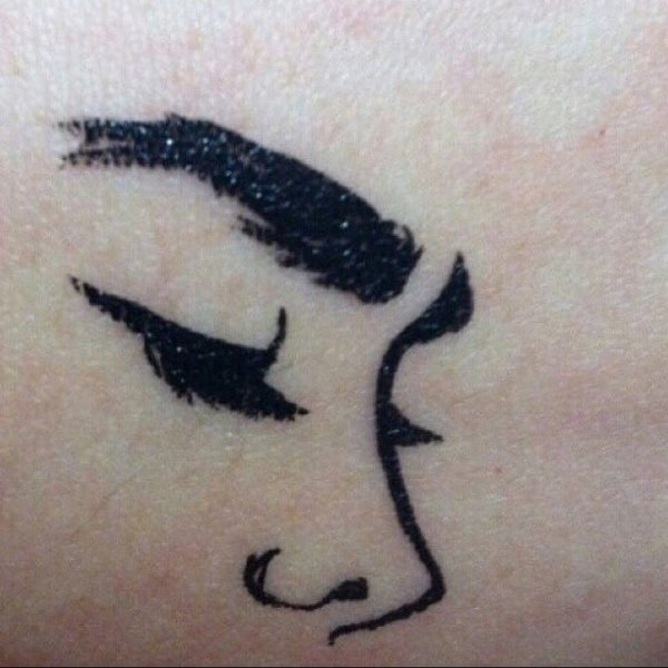 Легкие татушки маркером