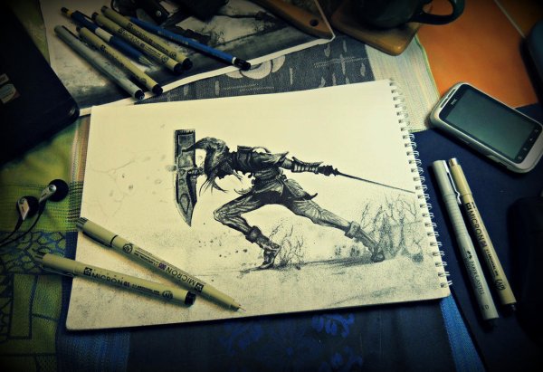 Рисунки синей ручкой в альбоме