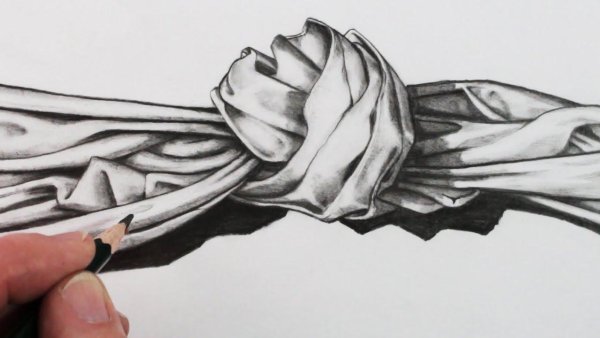 Драпировка ткани с узлом карандашом