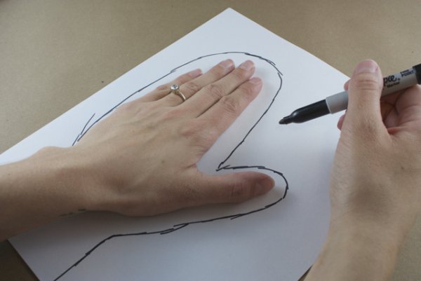 Рисунки карандашом и черным фломастером