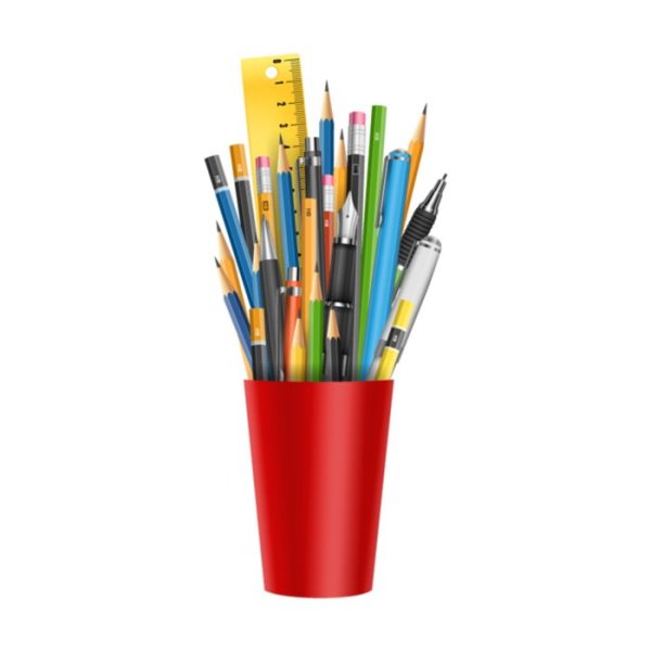 Карандаши и ручки в стакане