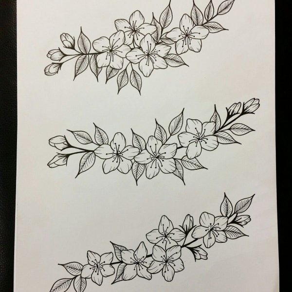 Тату ветка цветов