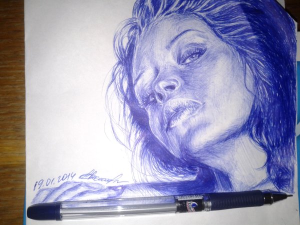 Рисунки синей ручкой в тетради