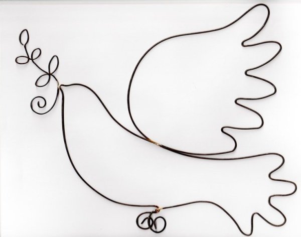 Голубь из проволоки