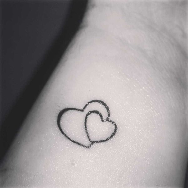 Тату для девушек легкие