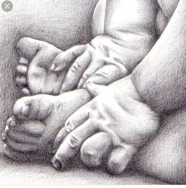 Детские руки карандашом