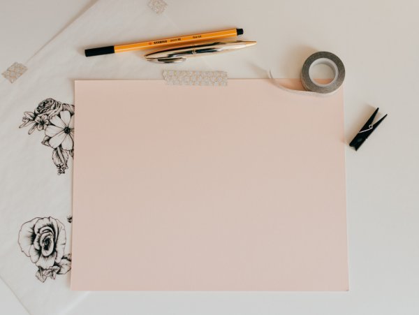 Лист бумаги для рисования