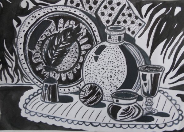 Графический натюрморт с узорами