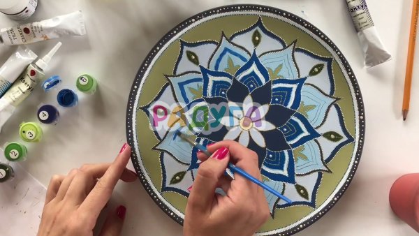 Роспись тарелок акриловыми красками